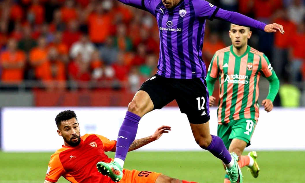 Brian Rodríguez Rejects Ajax: When a 'No' Is Worth 13 Million Dollars and a Whole Season for Club América Brian Rodríguez Rejects Ajax: When a 'No' Is Worth 13 Million Dollars and a Whole Season for Club América