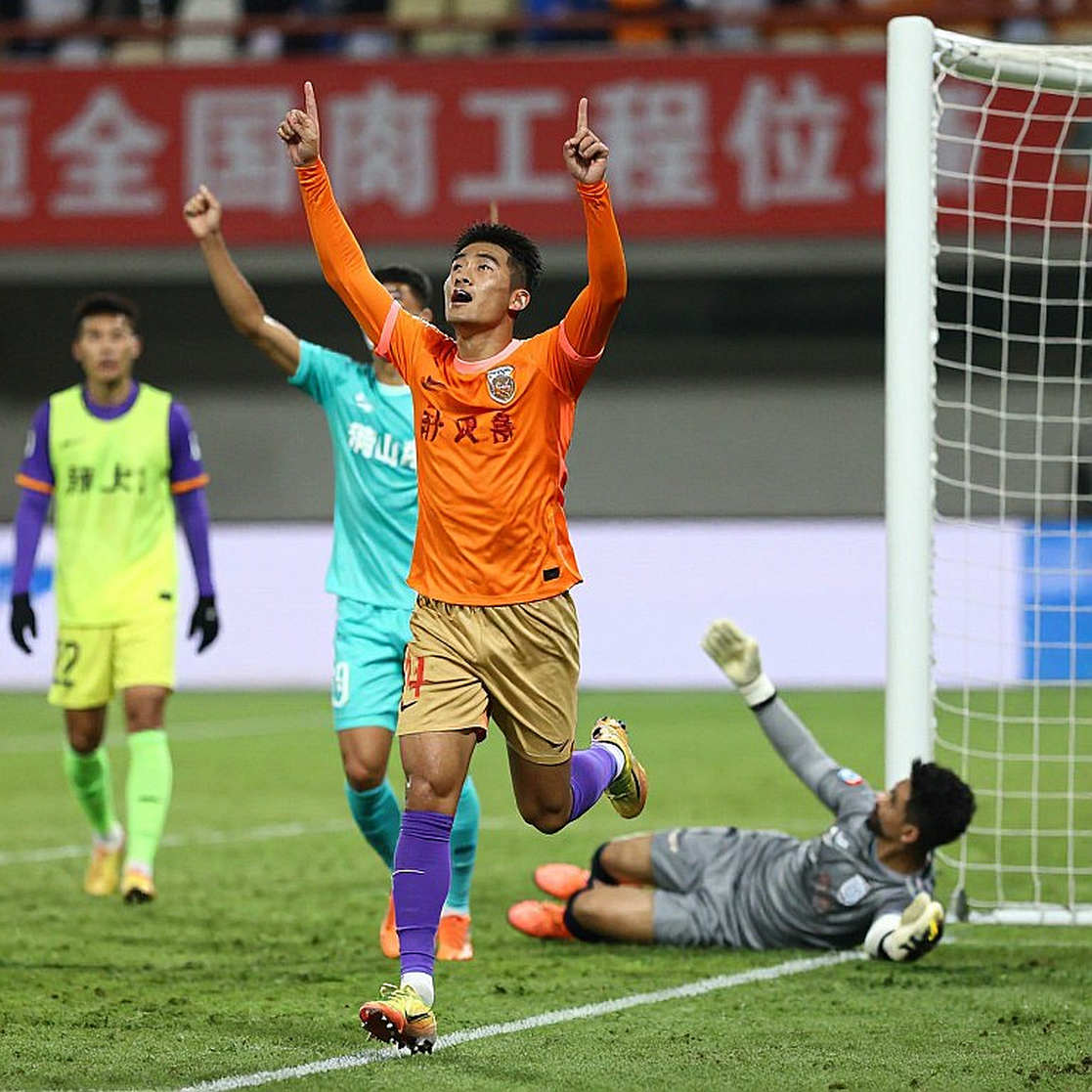 The "football" label wrongly stuck on a sinusitis article: The verification hole in the transfer-news industry The "football" label wrongly stuck on a sinusitis article: The verification hole in the transfer-news industry