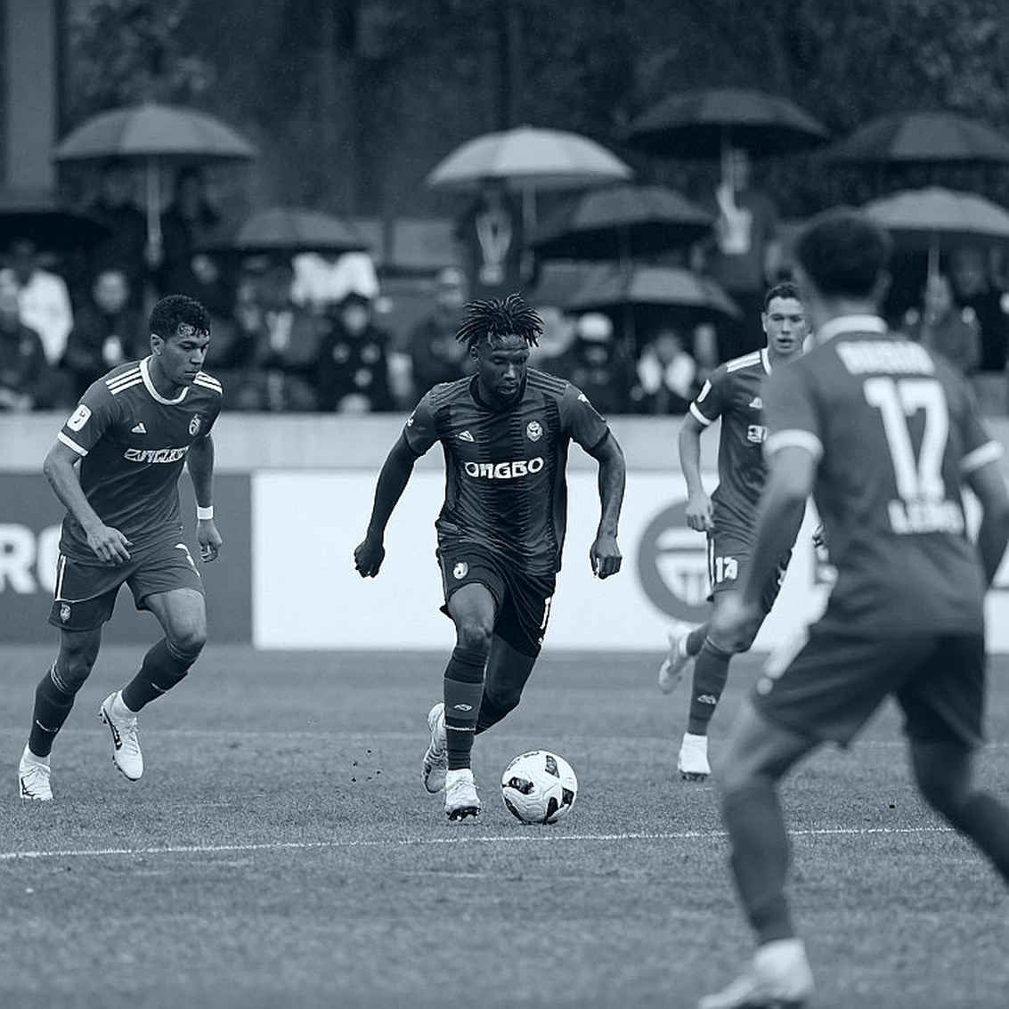 Nam Định – Ninh Bình tại vòng 3 V.League 1: Áp lực của Vũ Hồng Việt và bài toán đội hình nhập khẩu