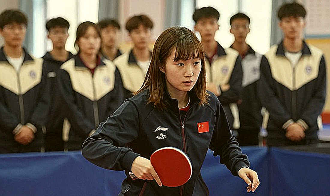 Đôi tay run ở vạch giao bóng: Hai tấm vàng Para và cái giá của những điểm số sát nút Đôi tay run ở vạch giao bóng: Hai tấm vàng Para và cái giá của những điểm số sát nút
