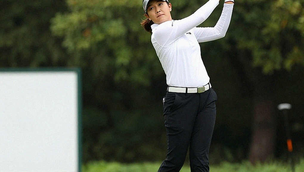 Hye-Jin Choi: 28 gậy ở chín hố đầu, +3 ở bảy hố cuối và bài toán ngày Chủ nhật chưa có đáp án