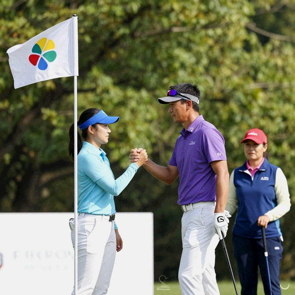 Biltmore Championship: hai người chưa từng vô địch PGA Tour dẫn đầu, và ba mươi phút trên CNBC